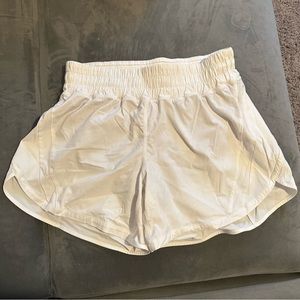 lululemon | Track That Mid-Rise Lined Short 5” - White